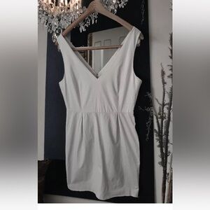 Theory v neck front and back sleeveless stretch sheath dress size 10